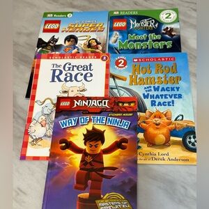 Scholastic, graders level 2 total 5 readers